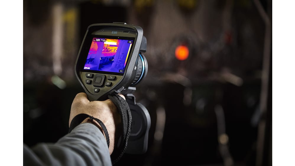 78502-0301 | FLIR E95 Thermal Imaging Camera, -20 → +1200 78502-0301 | FLIR E95 Thermal Imaging Camera, -20 → +1200
