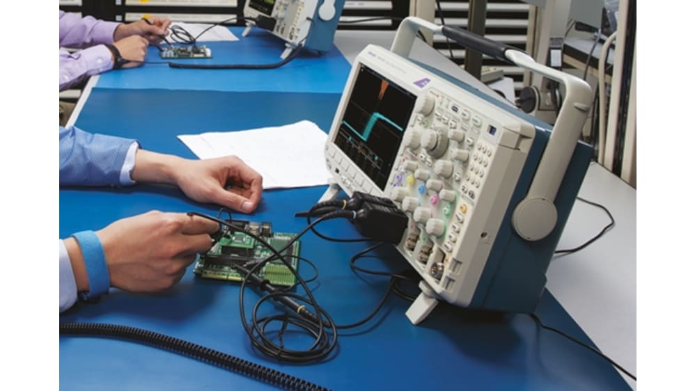 Tektronix MDO3014 MDO3000 Series, 100MHz Bench Oscilloscope Tektronix MDO3014 MDO3000 Series, 100MHz Bench Oscilloscope