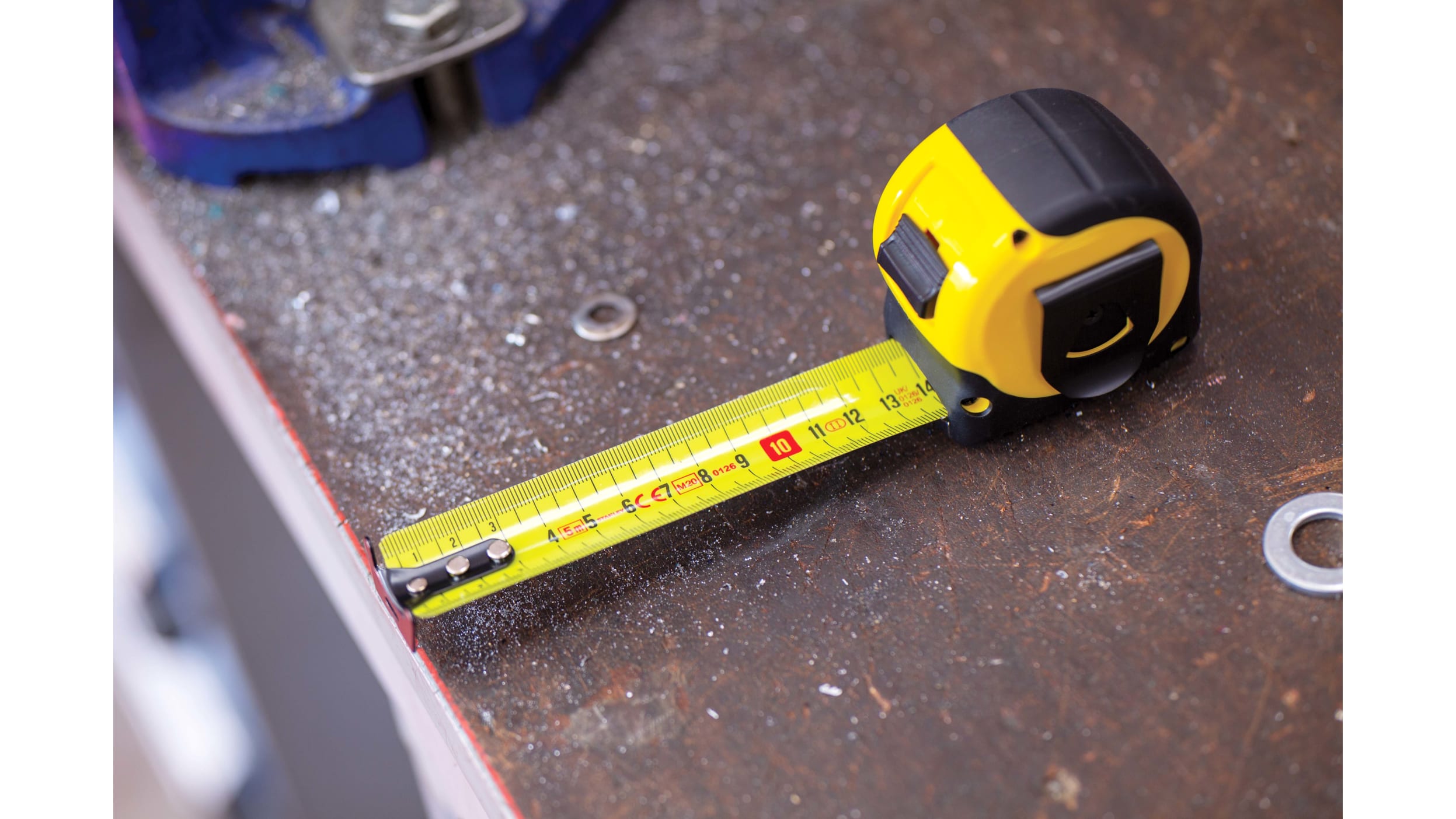 All metric store tape measure