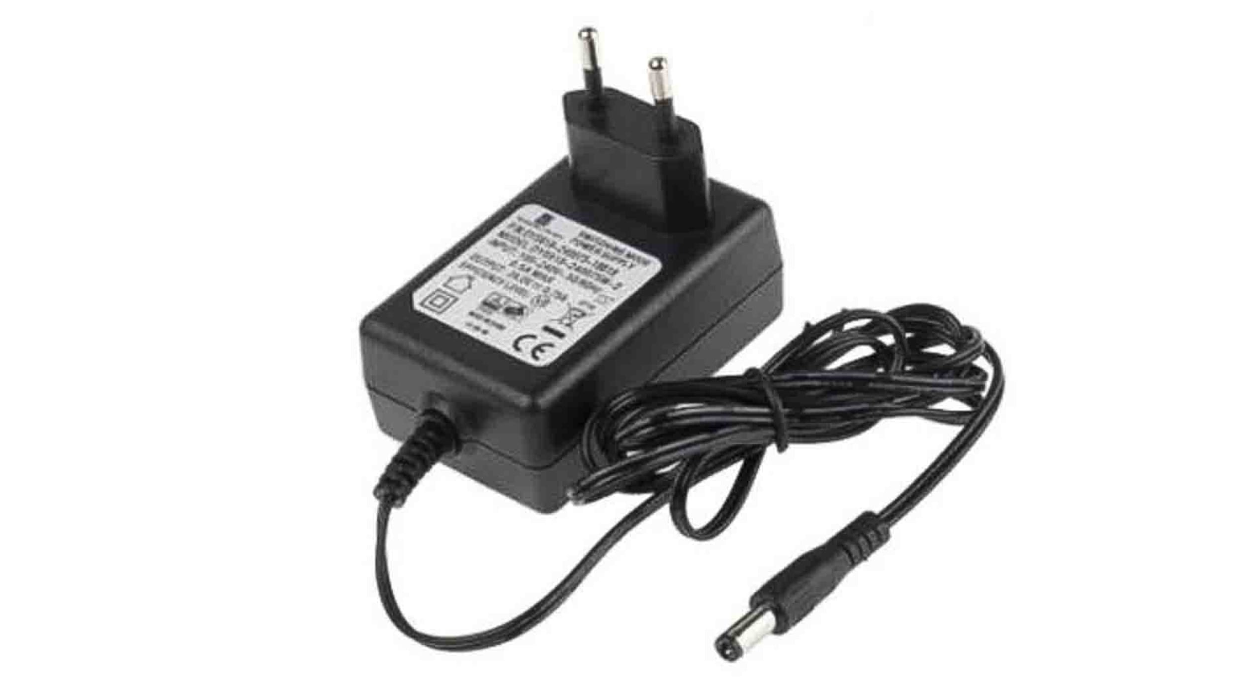 RS PRO Steckernetzteil AC/DC-Adapter 18W, 100 → 240V ac, 24V dc / 750mA, 2  Pin