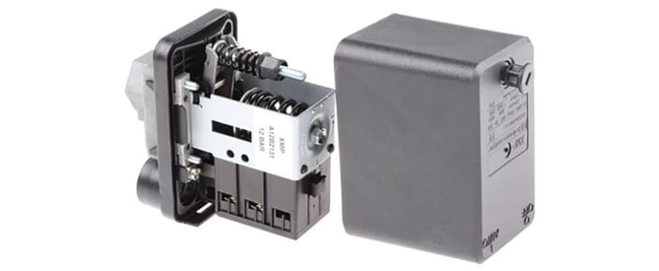 Telemecanique Sensors Pressure Switch, 1bar Min, 6bar Max, 2 NC Output, Differential Reading