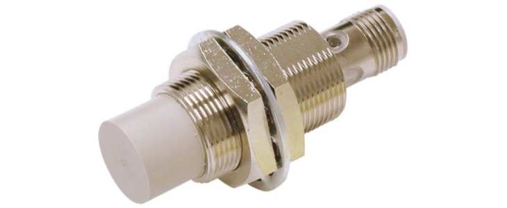 Omron E2E-NEXT Series Inductive Barrel-Style Proximity Sensor, M18 x 1, 16 mm Detection, PNP Output, 10 → 30 V