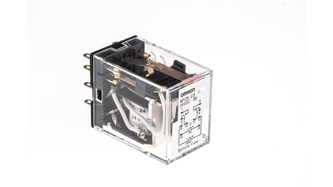 Omron Plug In Latching Power Relay, 24V dc Coil, 3A Switching Current, DPDT