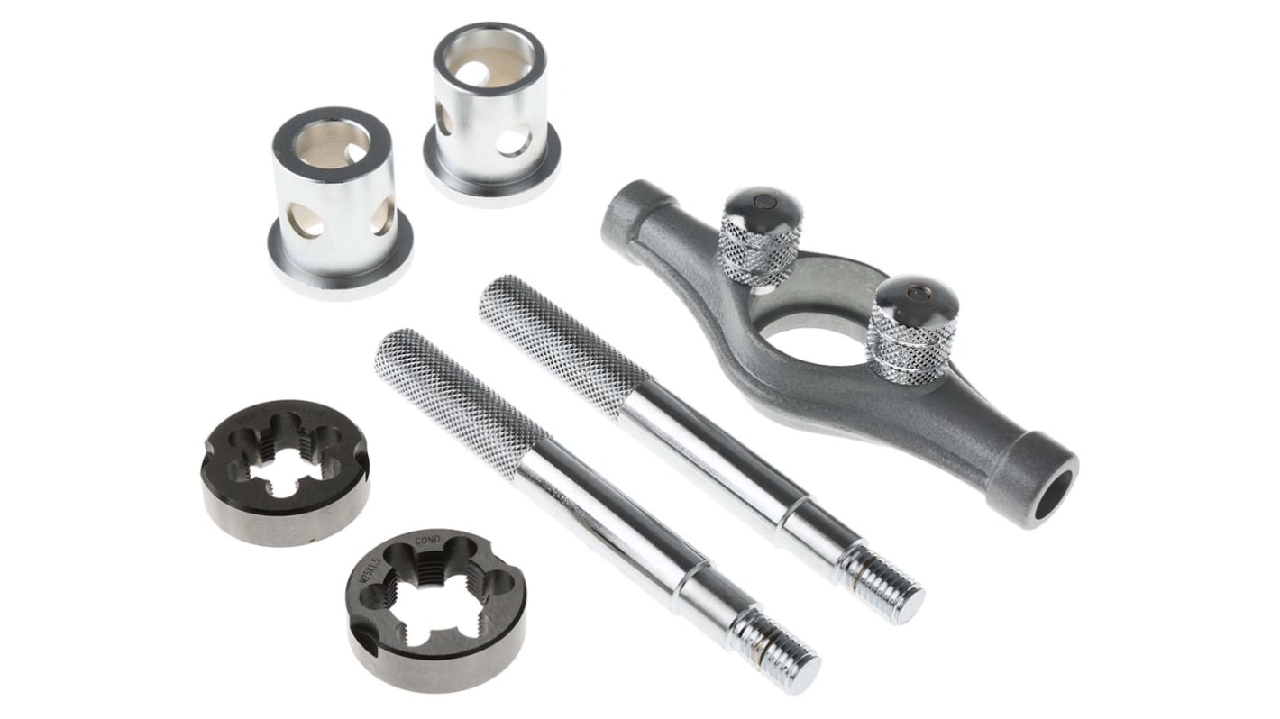 kategorie-wahl-portr-t-m20-schneideisen-sehen-reporter-theater