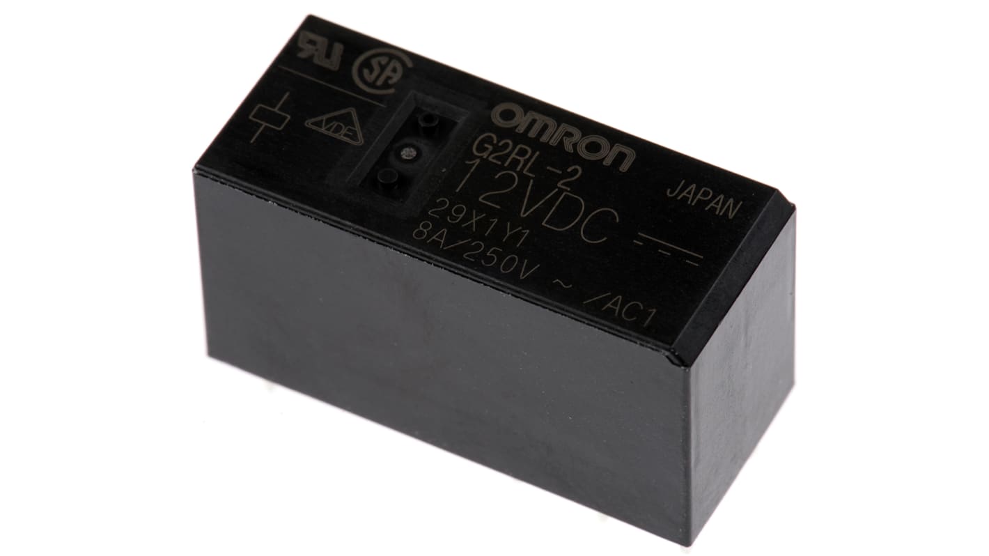 Omron PCB Mount Power Relay, 12V dc Coil, 8A Switching Current, DPDT