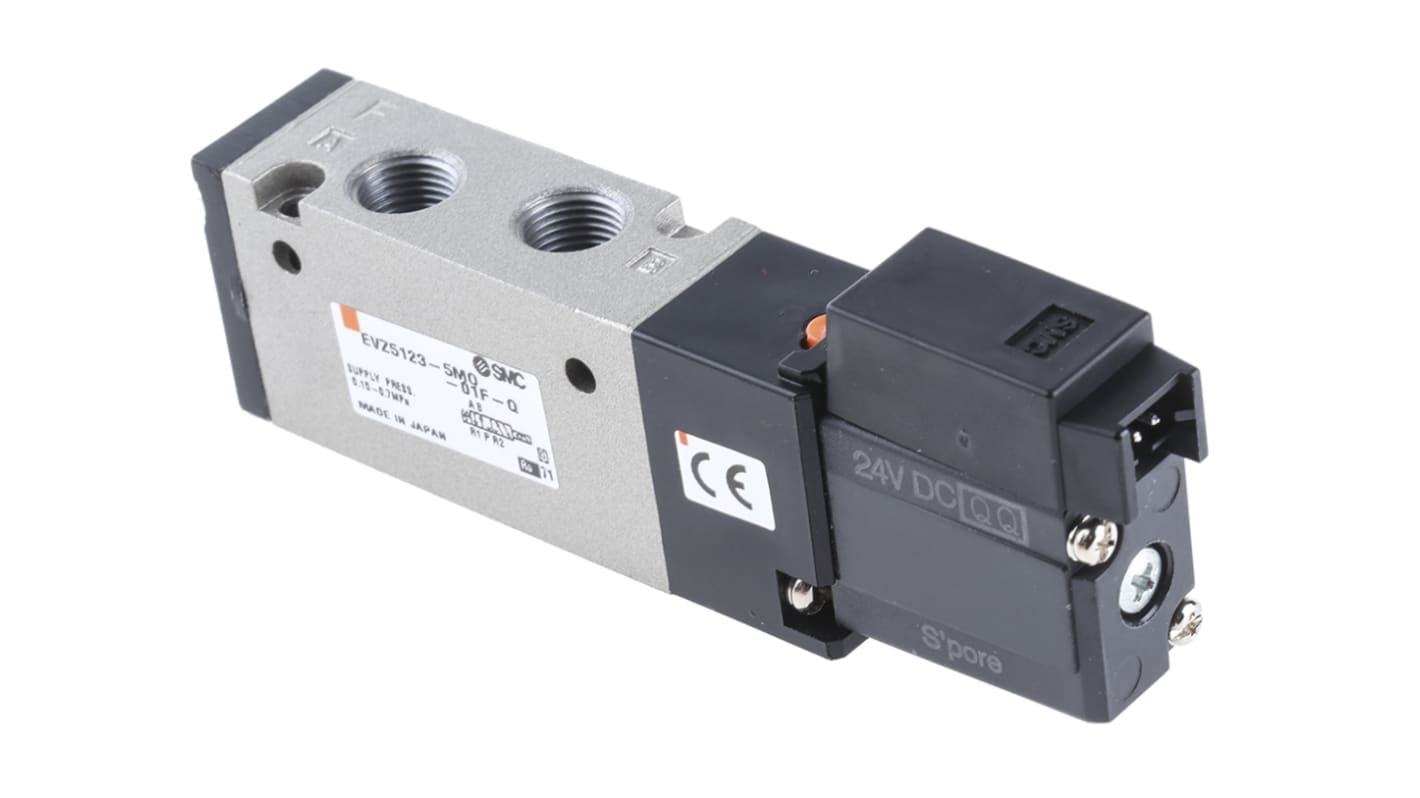 Electroválvula neumática SMC, Serie VZ5000, Rosca G 1/8, Función 5/2, Resorte/Solenoide, Independiente, 588Nl/min