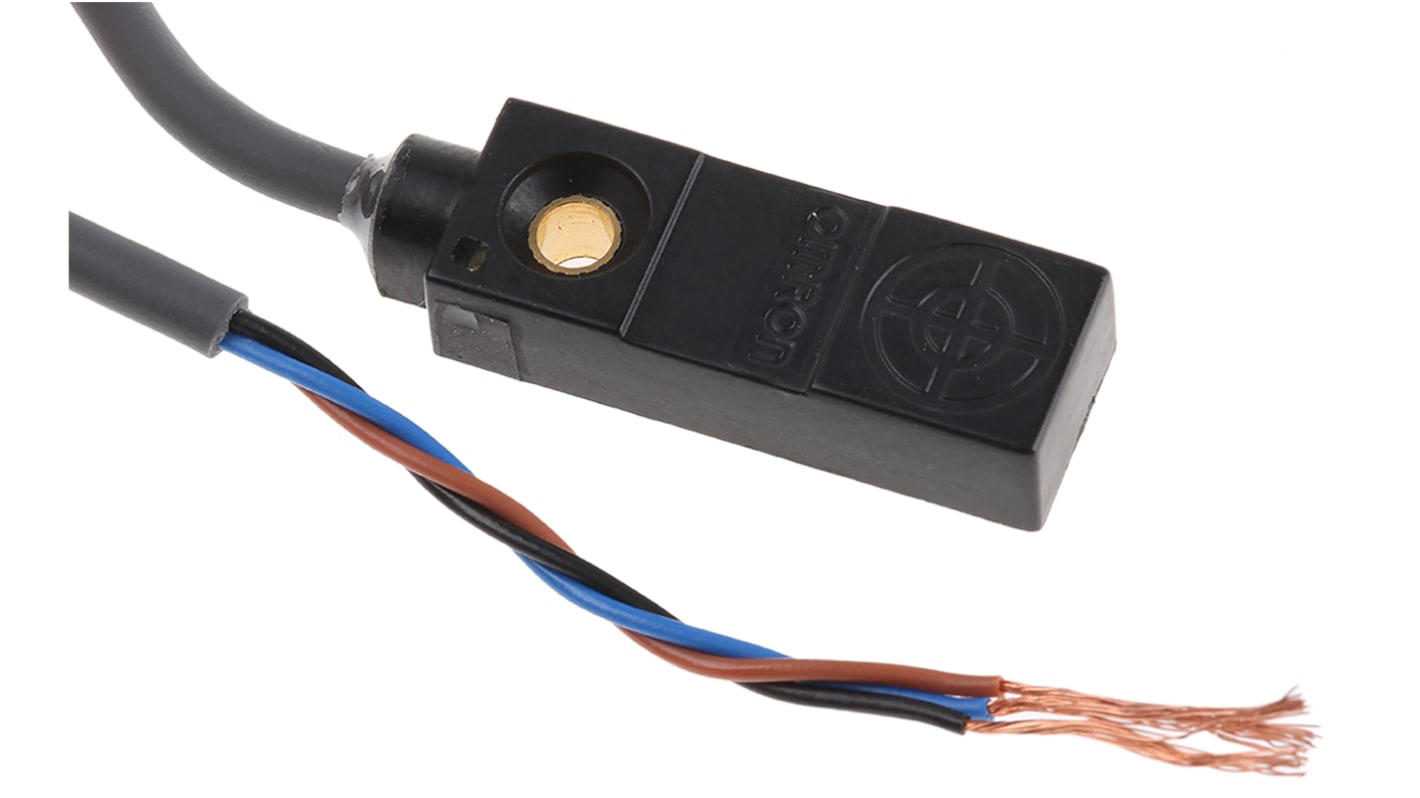 Omron Rectangular-Style Proximity Sensor, 3 mm Detection, PNP-NO Output, 12 → 24 V dc, IP67