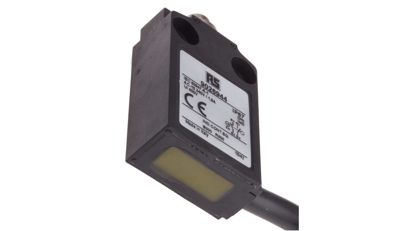 RS PRO Plunger Limit Switch, NO/NC, IP67, DPST, Thermoplastic Housing, 240V ac Max, 5A Max