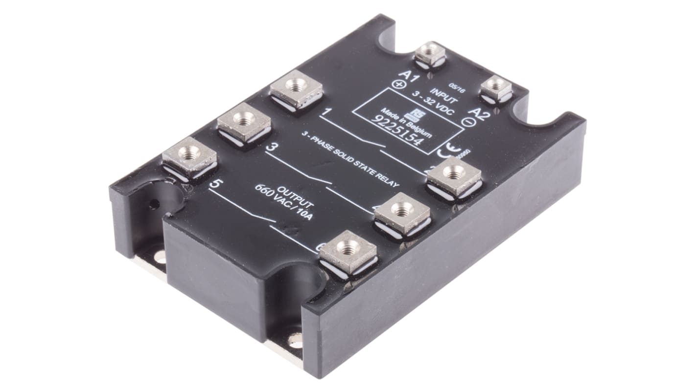 Relé de estado sólido RS PRO de 3 polos, contactos 3P-NA, control 3 → 32 V dc, carga 24 → 660V ac, 10 A