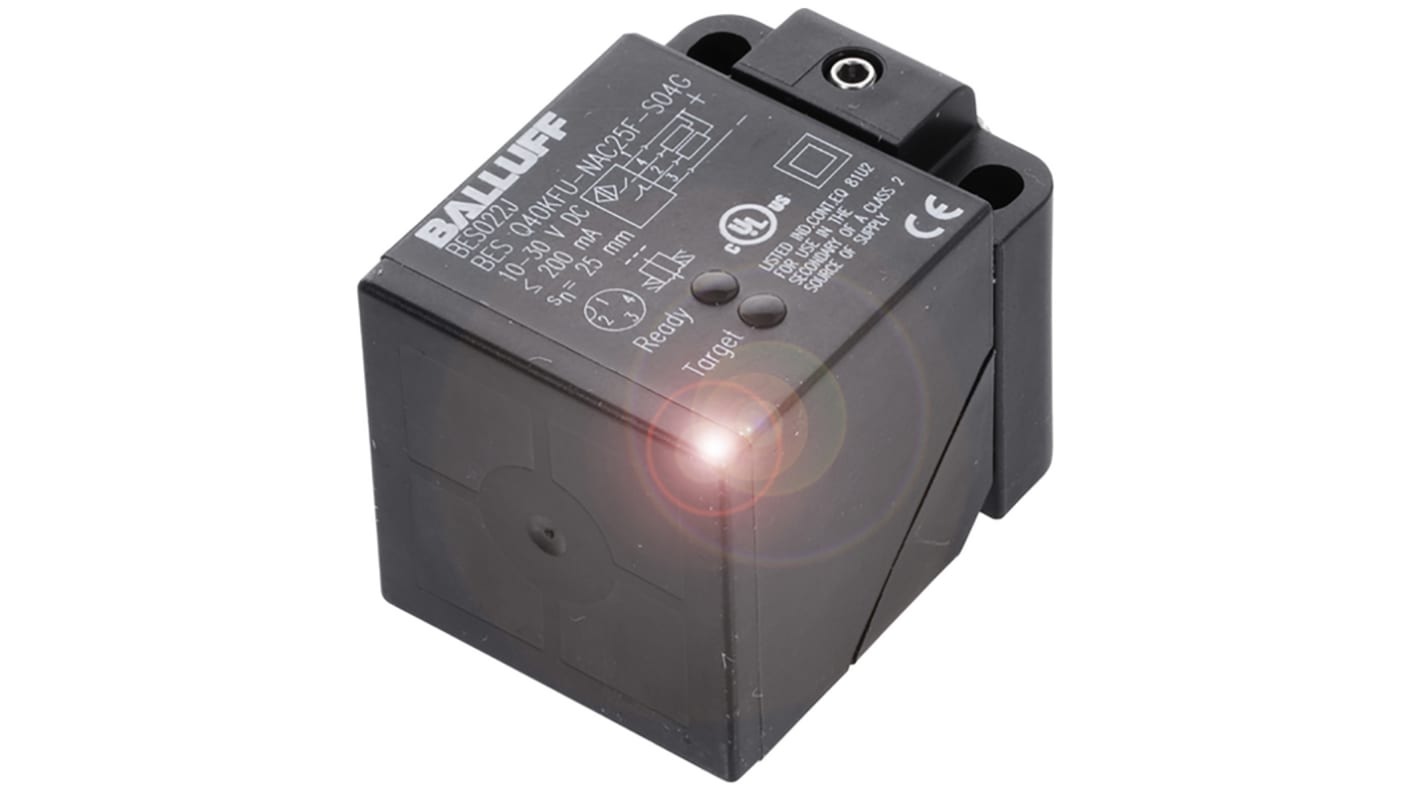 BALLUFF Inductive Block-Style Proximity Sensor, 15 mm Detection, PNP Output, 10 → 30 V dc, IP67