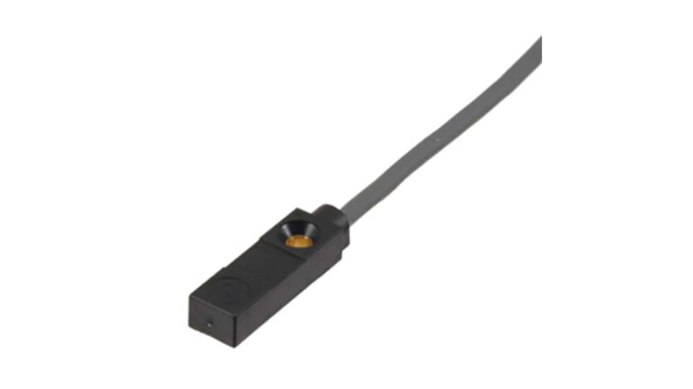 Omron Inductive Block-Style Proximity Sensor, 3 mm Detection, NPN Output, 24 V, IP67