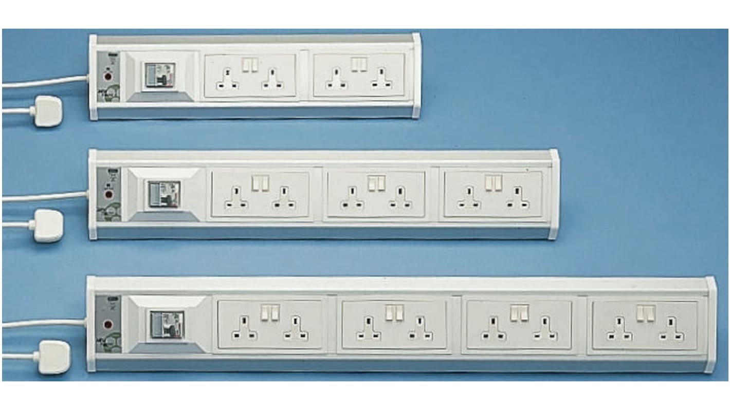 Hosszabbító vezeték 2m,8 Socket ,Unwound Current Rating 13A,240 V AC Igen G típusú – brit Igen