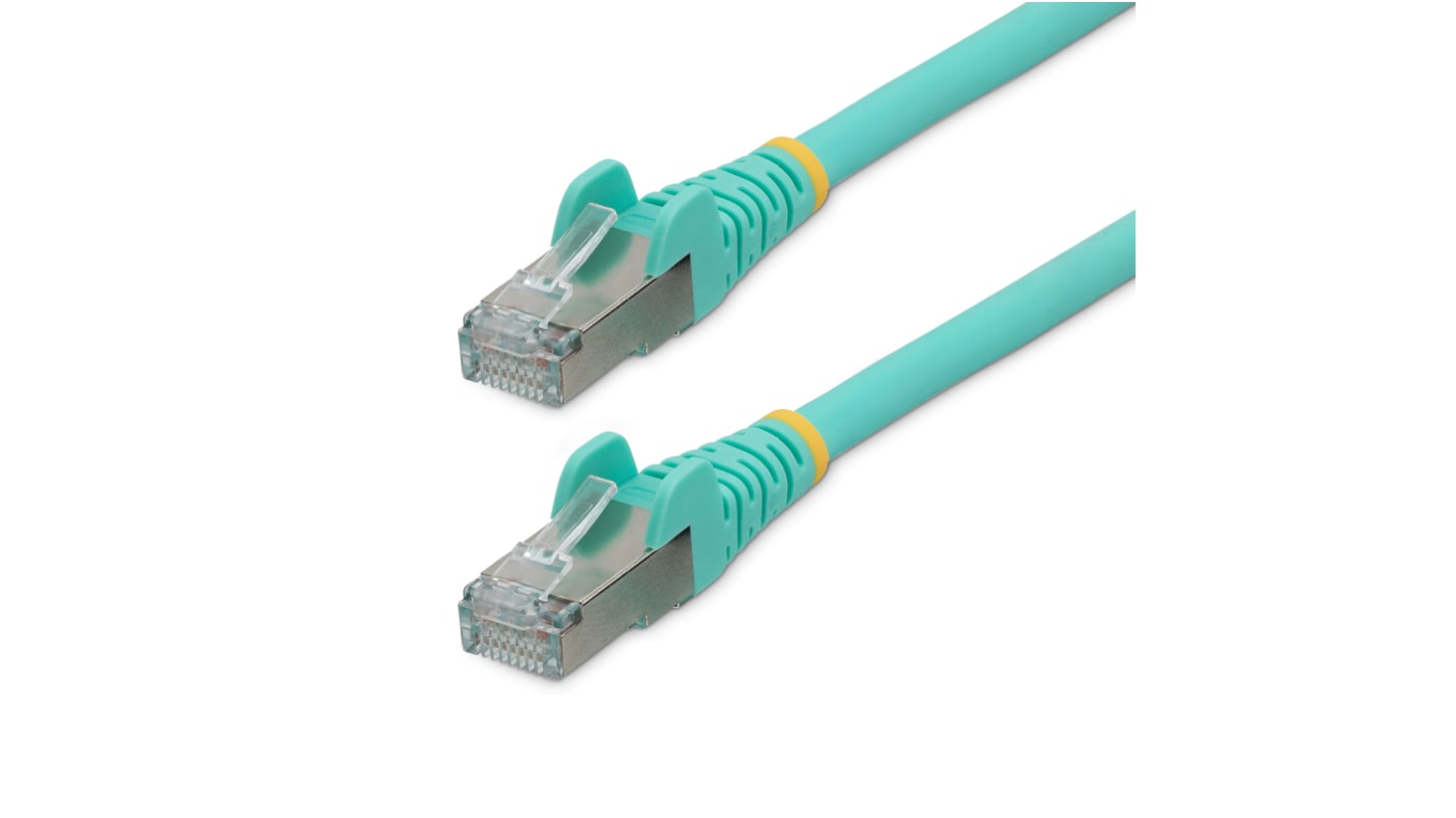 Cable Ethernet Cat6a apantallado StarTech.com de color Azul Claro, long. 1.5m, Libre de halógenos y bajo nivel de humo