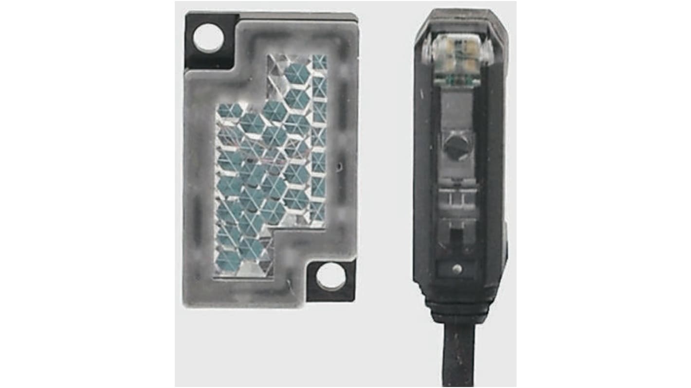 Omron Retroreflective Photoelectric Sensor, Block Sensor, 10 mm → 200 mm Detection Range