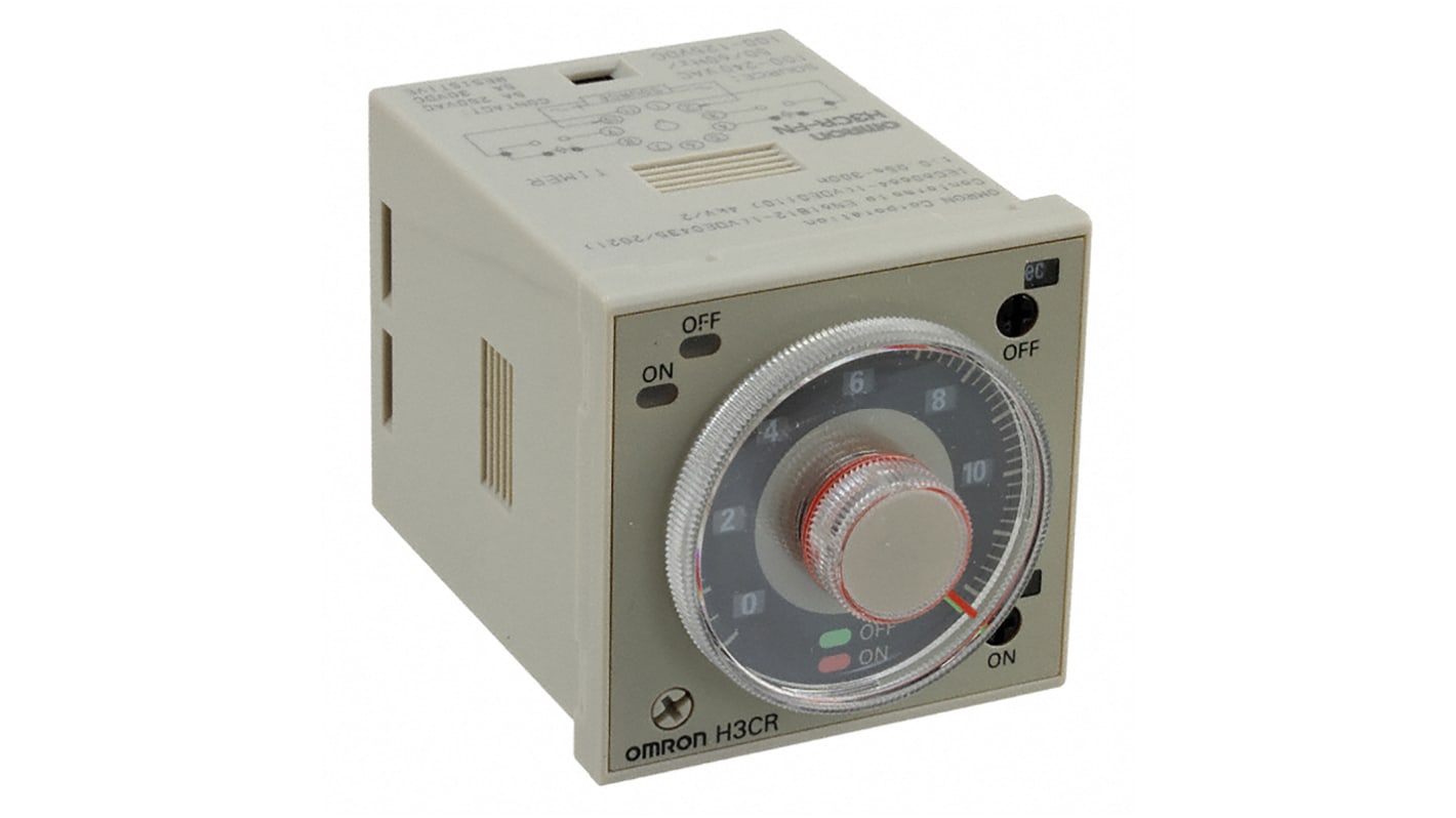 Timer Relay Omron, intervallo 0.5 s → 300h, 4 poli, DPDT, A innesto