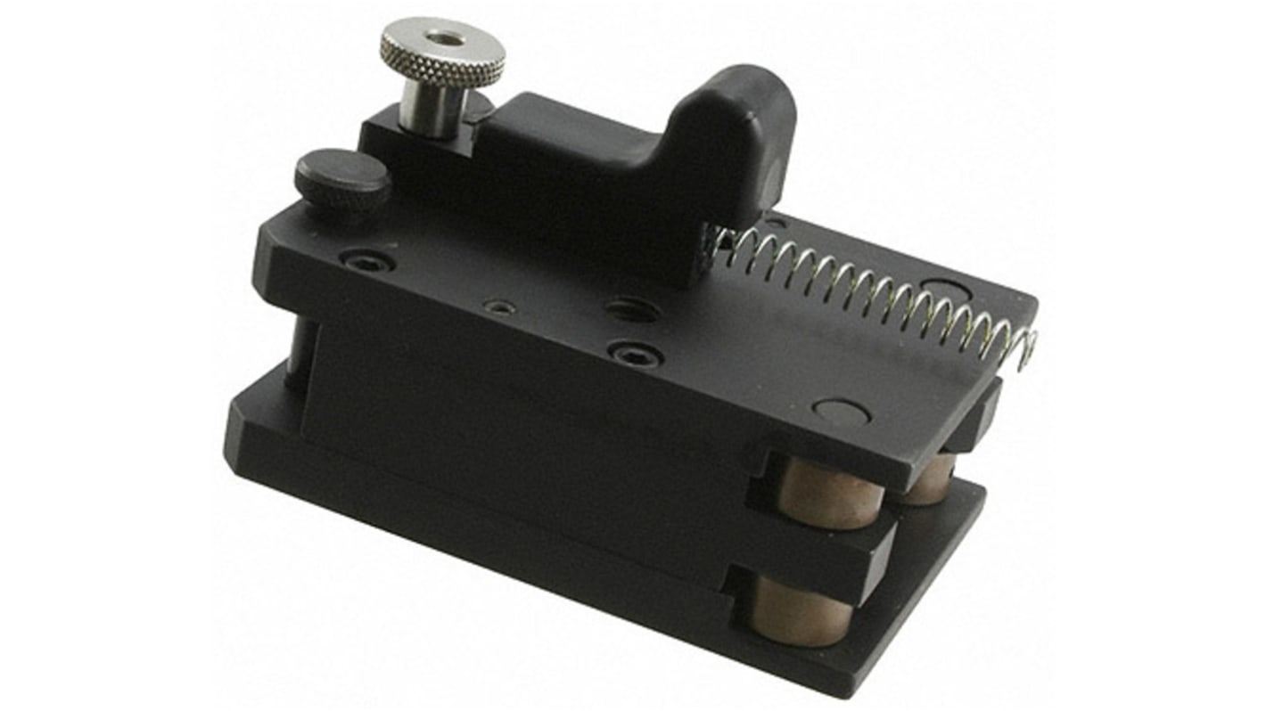 TE Connectivity 626 Pneumatikus adapter. 1583527-1