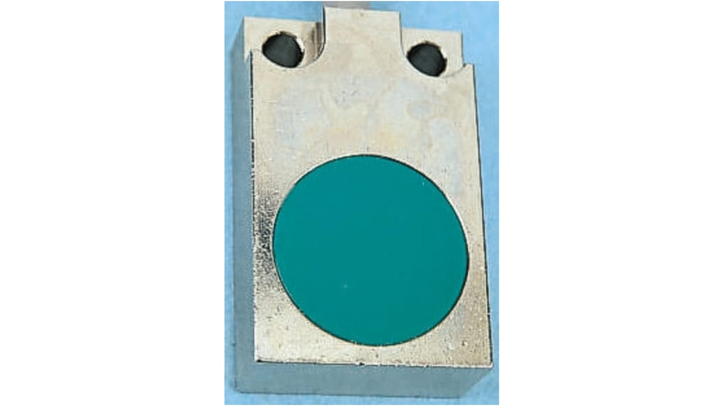 Sensor de proximidad Baumer, alcance 5 mm, salida PNP, 10 → 50 Vdc, IP67, 1kHz