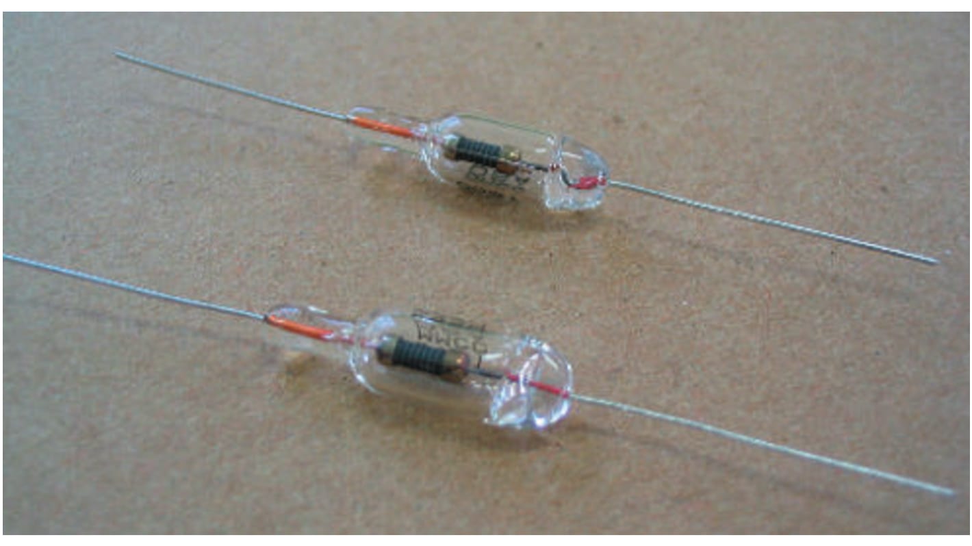 MITSUBISHI MATERIALS, DSA 700V 2kA, Through Hole Surge Absorber Gas Discharge Tube