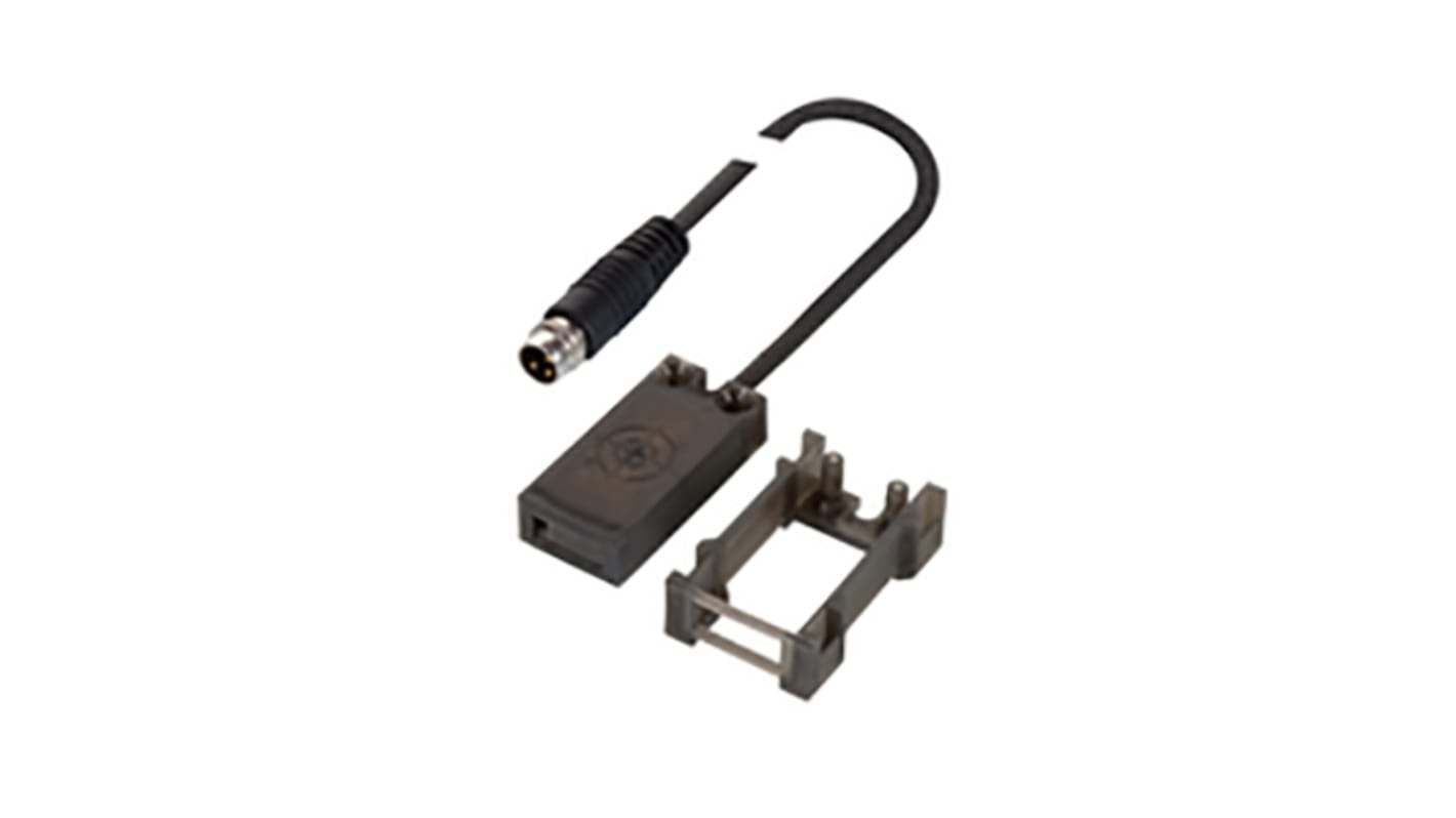 BALLUFF Capacitive Block-Style Proximity Sensor, 8 mm Detection, PNP Output, 12 → 30 V dc, IP67