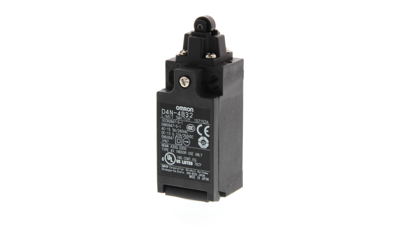 Omron Roller Lever Limit Switch, 1NC/1NO, IP67, SPST, Metal Housing, 240V ac Max, 10A Max