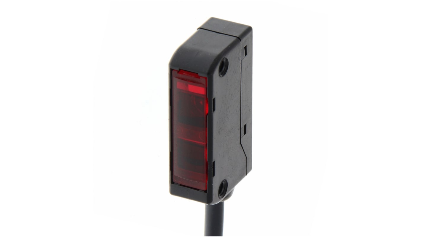 Omron Limited Reflective Photoelectric Sensor, Block Sensor, 60 mm Detection Range