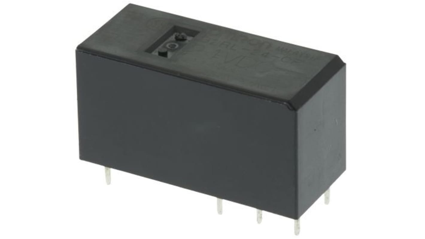 Omron PCB Mount Non-Latching Relay, 5V dc Coil, 8A Switching Current, DPDT