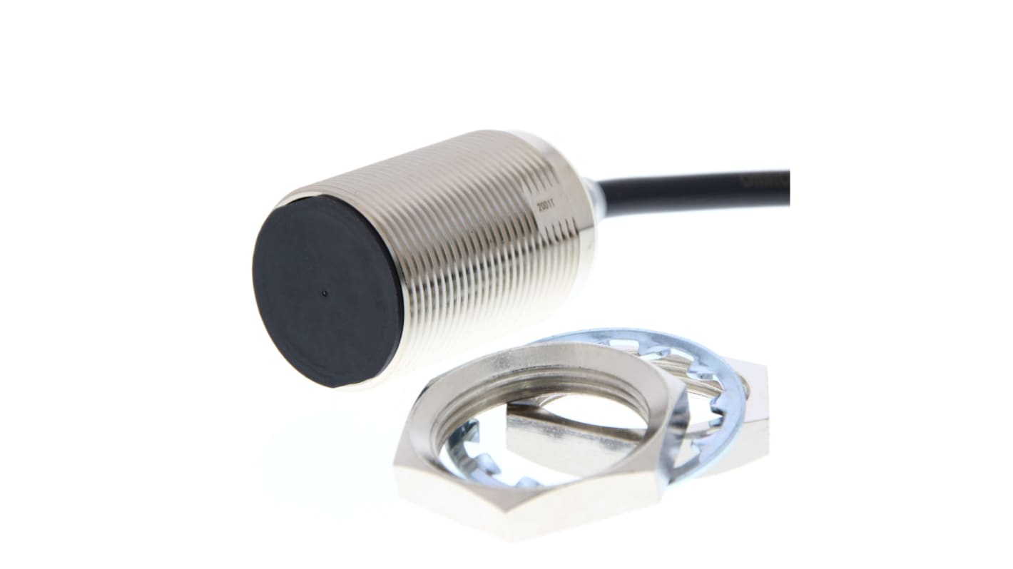 Omron Inductive Barrel-Style Proximity Sensor, M30 x 1.5, 7 mm Detection, NPN, PNP Output