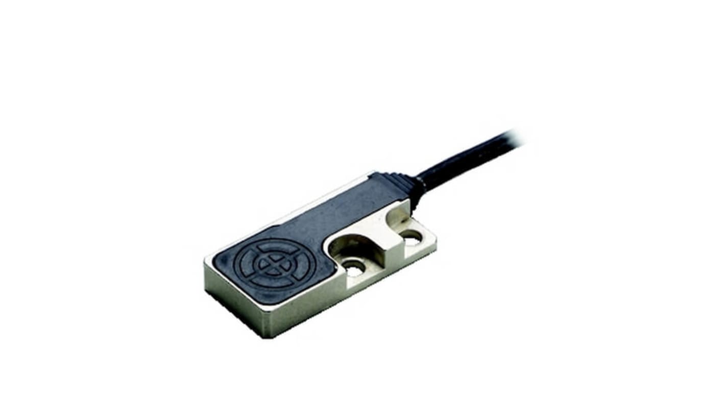 Omron ZX-E Series Proximity Flat-Style Proximity Sensor, 0-4 mm Detection, NPN, PNP Output, IP67