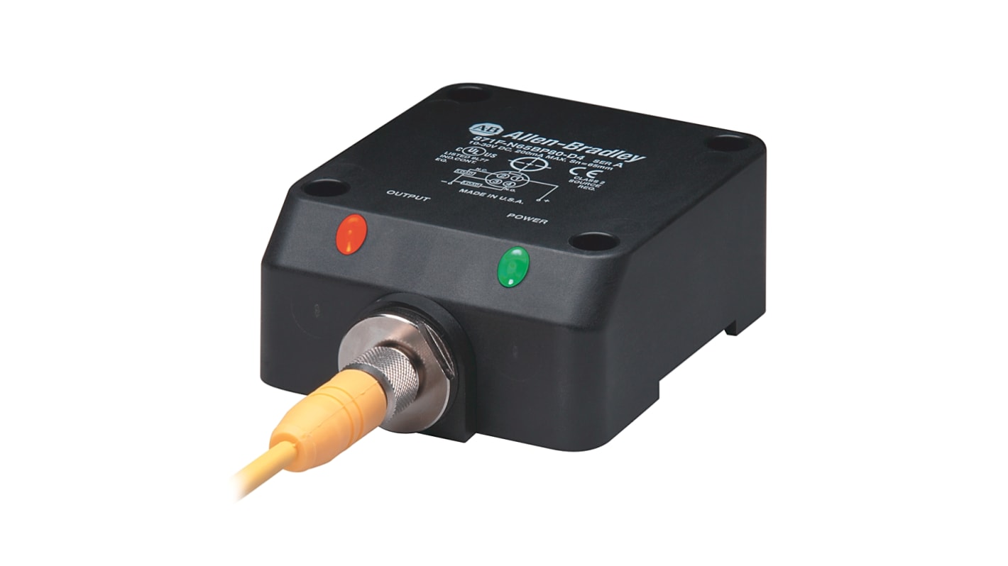 Sensor inductivo Rockwell Automation, alcance 65 mm, salida PNP, 10 → 30 V dc, IP67