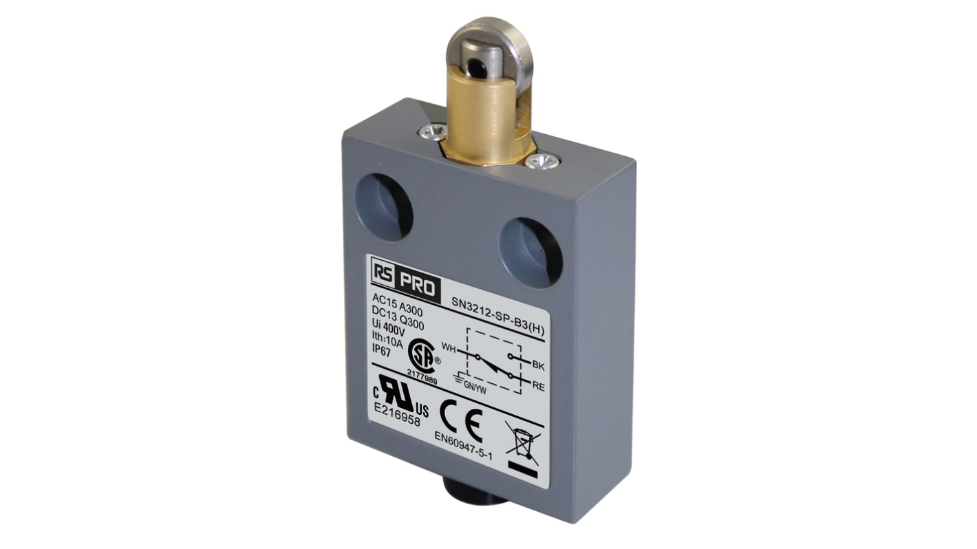 Interruttore di fine corsa RS PRO, Rullo, 1NC/1NA, 240V ca, 3A, IP67