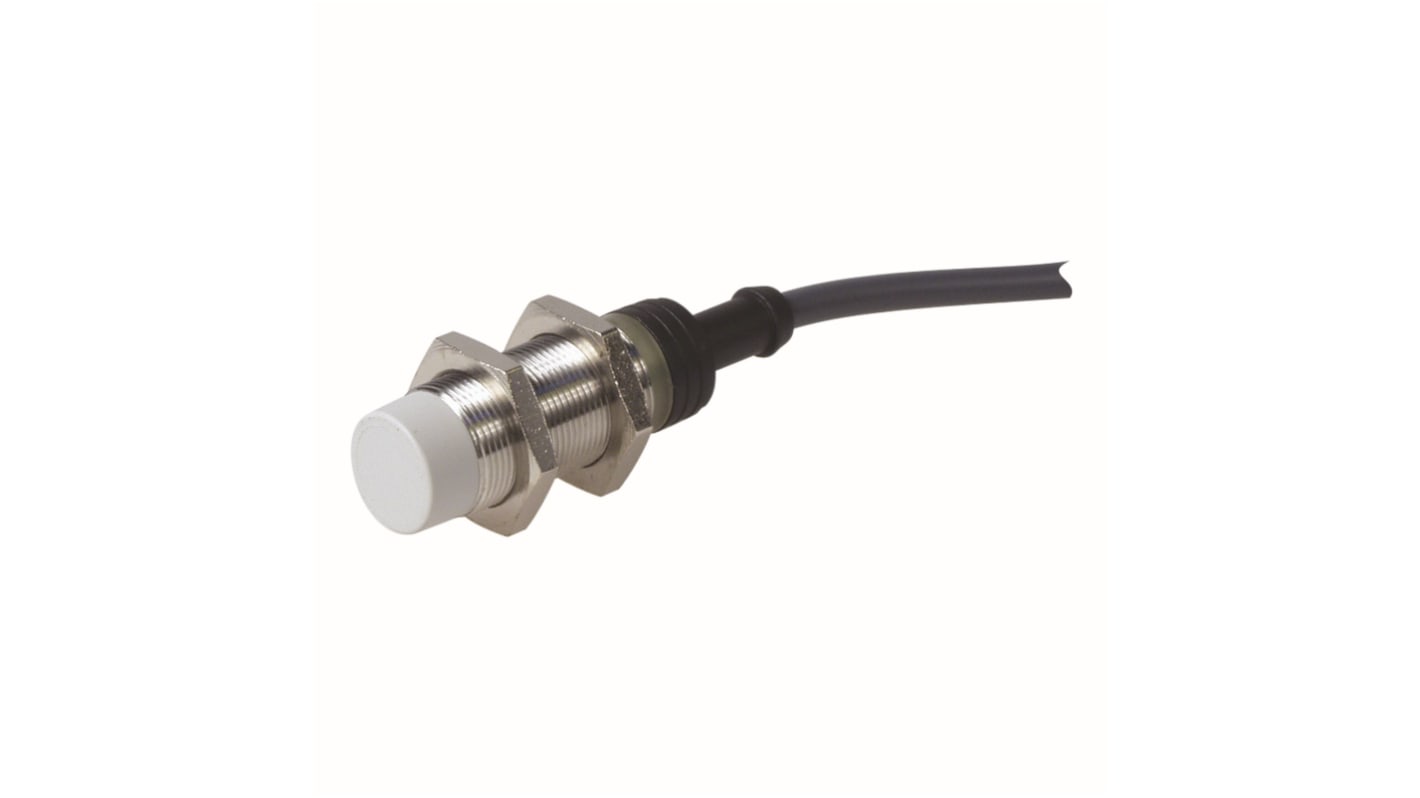 Sensor inductivo Carlo Gavazzi, M18 x 1, alcance 8 mm, salida NC, 20 → 250 V CA, IP67