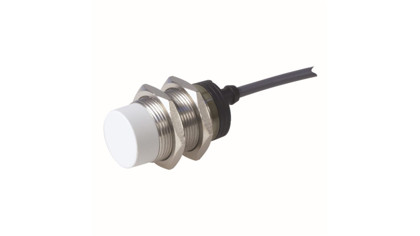 Sensor inductivo Carlo Gavazzi, M30 x 1.5, alcance 15 mm, salida NC, 20 → 250 V CA, IP67