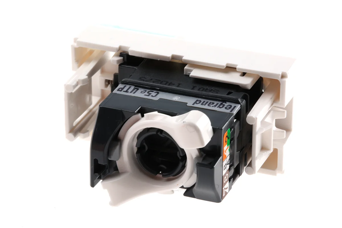 Product image for ARTEOR RJ45 SOCKET OUTLET MODULE WHITE