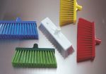 Product image for YELLOW STIFF YARD BROOM,300X75MM