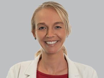 Image of Belinda, Director at RSM Brisbane's Tax Services division, specializing in income tax, FBT consulting, CGT advice, business restructures, IPO tax assistance, and international tax structuring