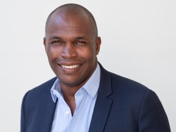 Daniel Valentine