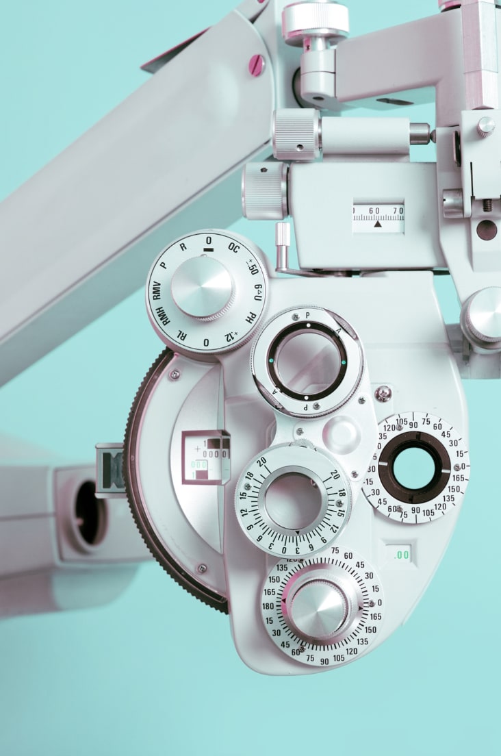 Optometric equipment