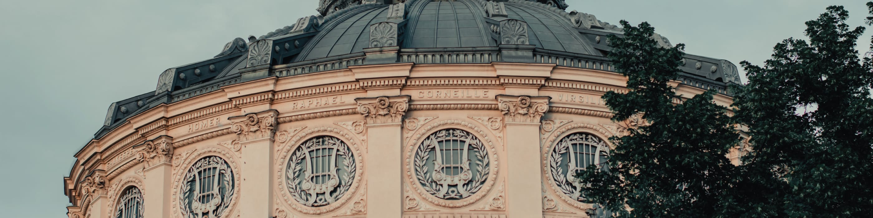 Atheneum building in Bucharest, photographed by Buhai Alexandru Constantin
