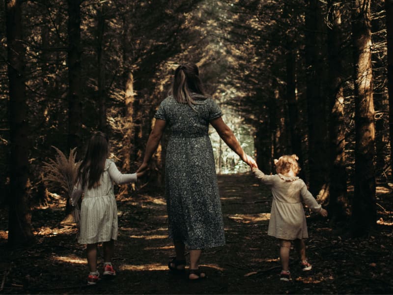 ¿Cuántas semanas de permiso corresponden a las familias monoparentales?