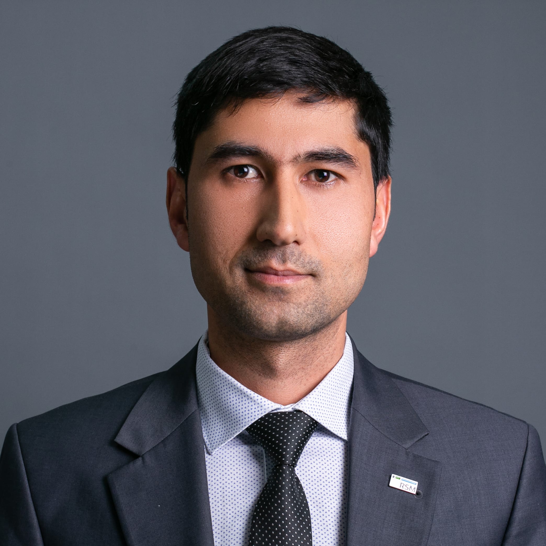 Алиджон Худоёров