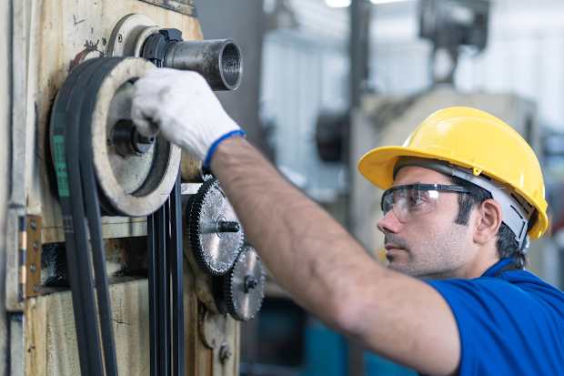 Engineer fixing belt
