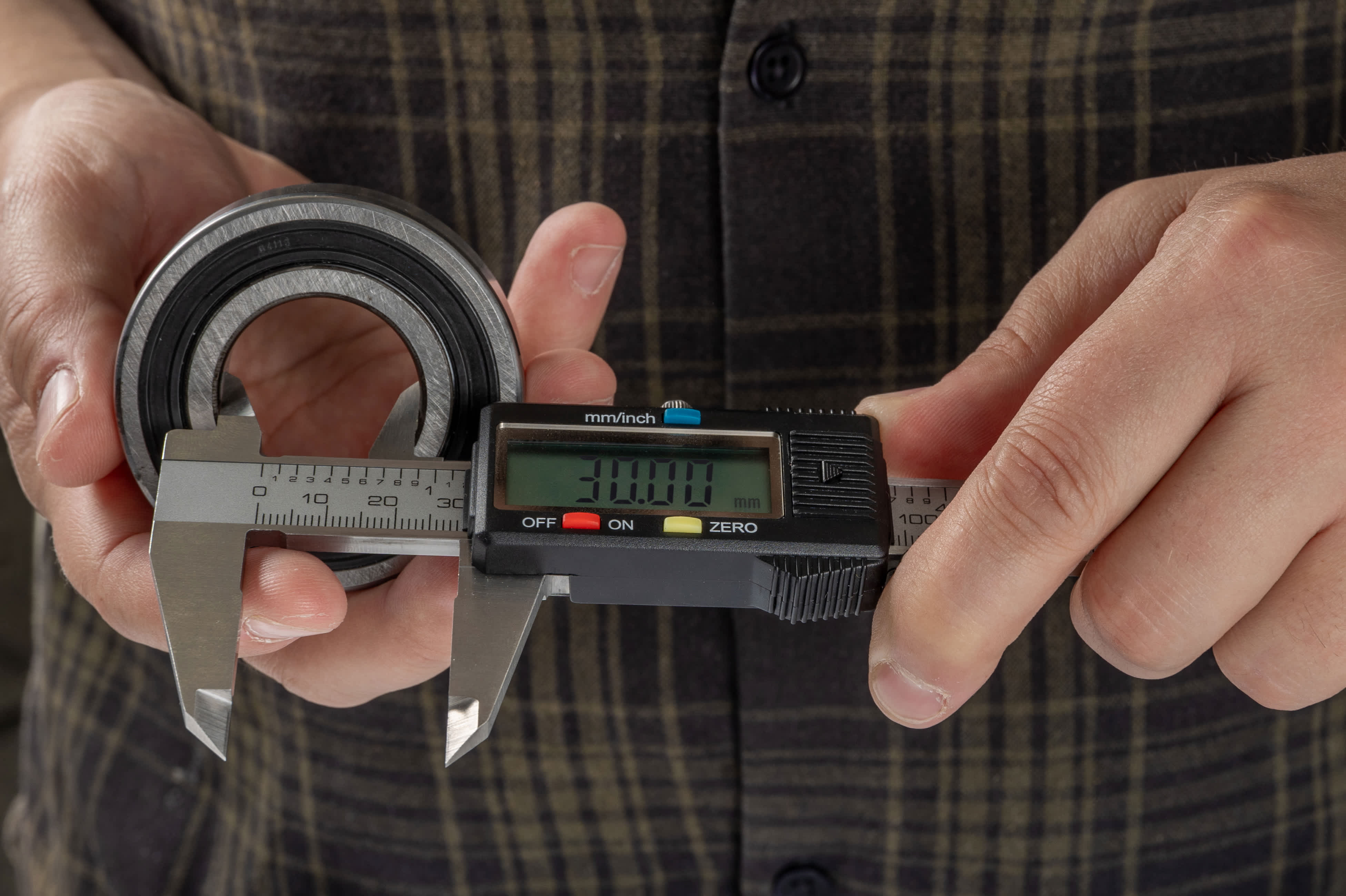 Measurement of a ball bearing