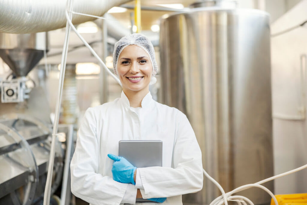 A woman working in the food and beverage industry