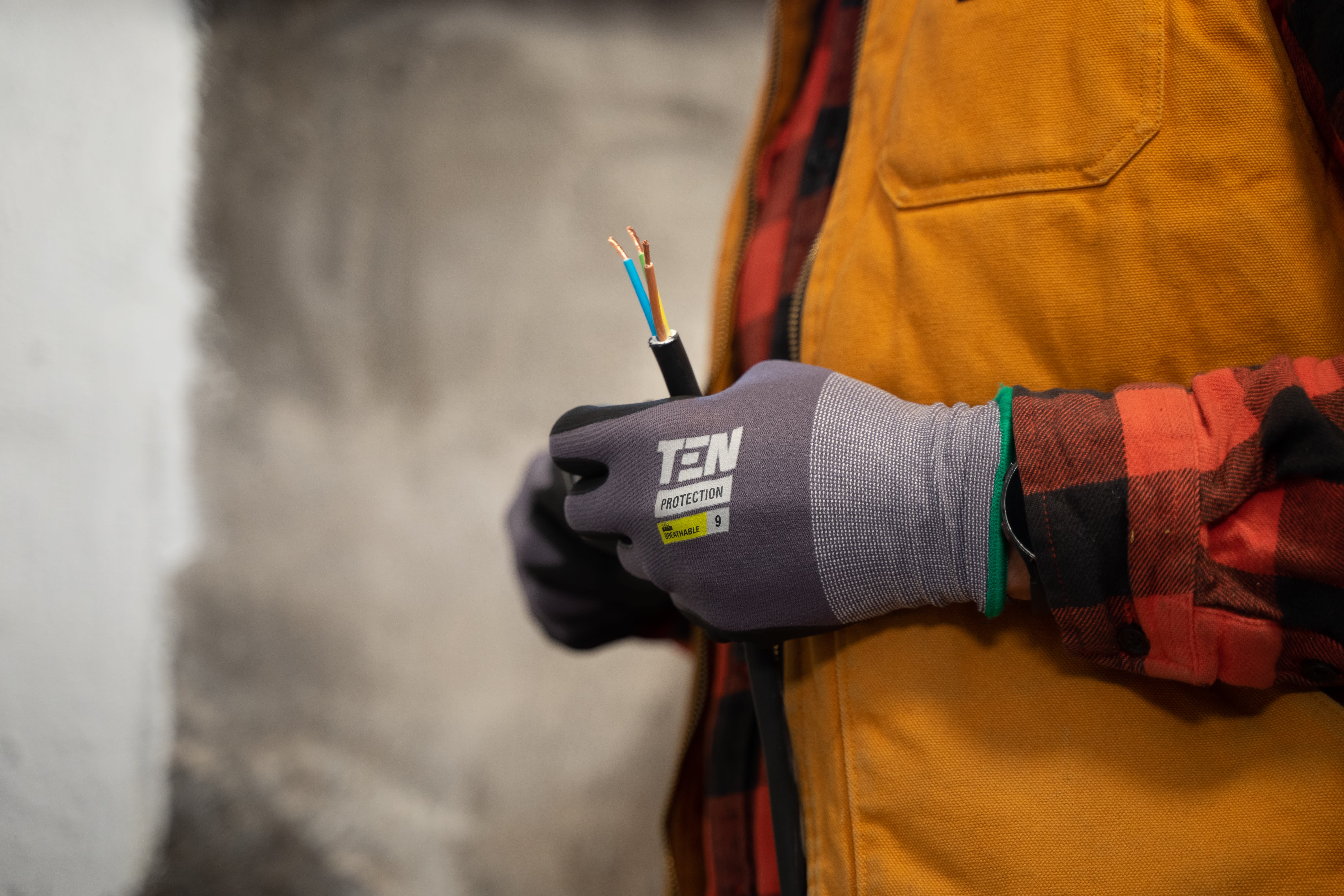 Safety First: Selecting the Best Type of Gloves for Your Needs