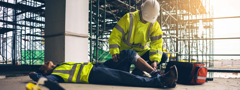 Travailleur ayant eu un accident de travail - mal à la jambe