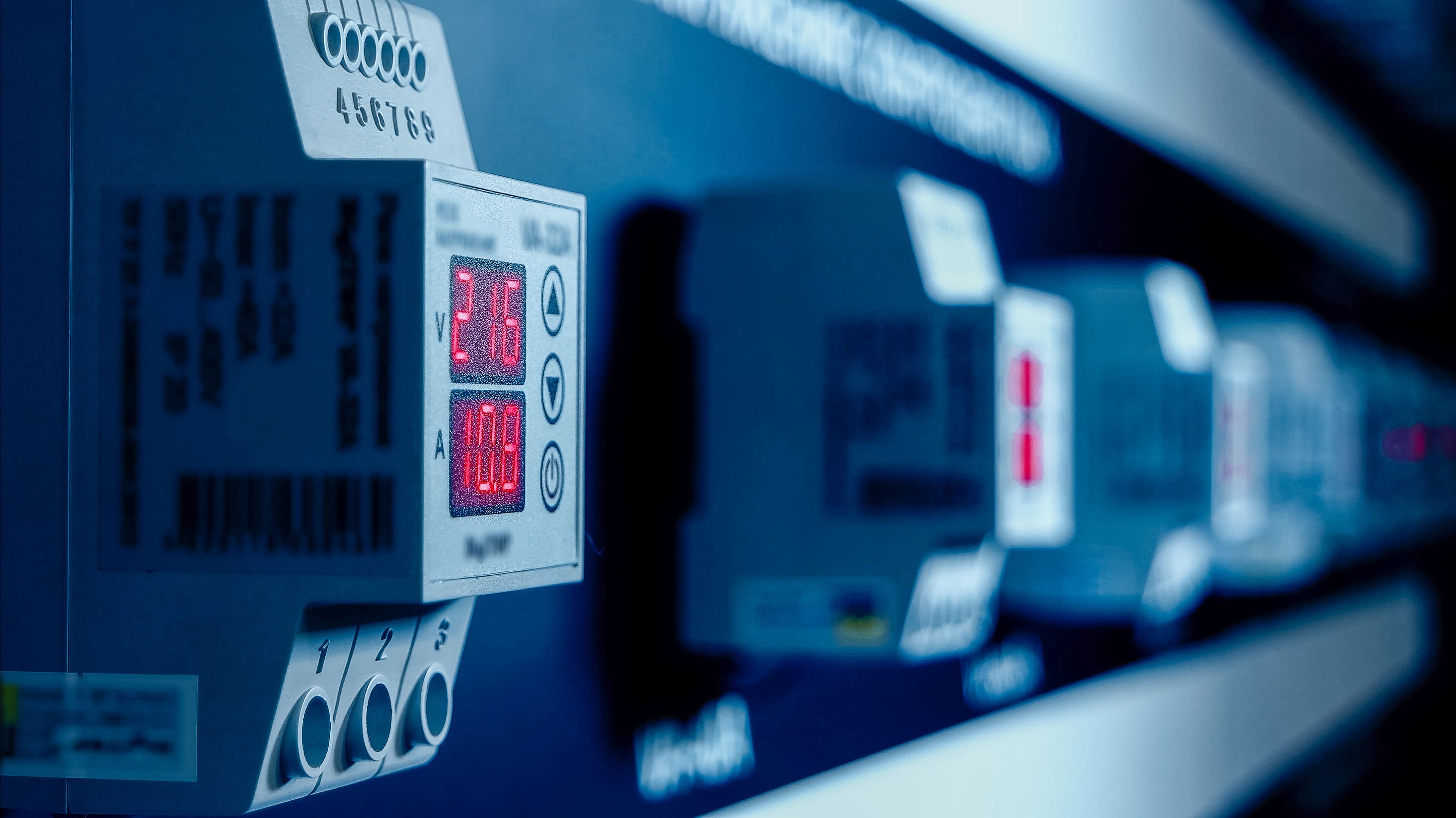 Relay Systems for Energy Management: Smart Solutions for Efficiency