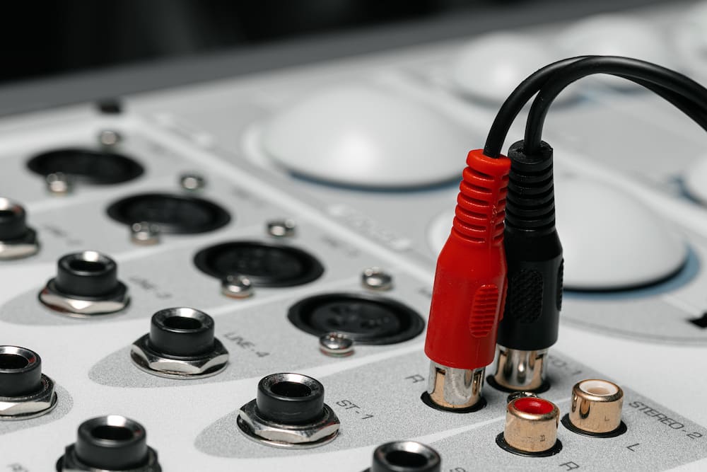 Selecting the Right Banana Plugs for Your Audio Setup