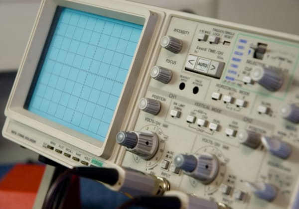 Comment choisir son oscilloscope basique ? 