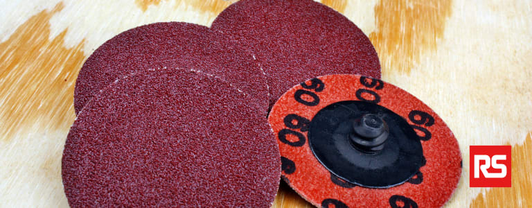 Accessoires de ponçage pour perceuses Disques abrasifs, bandes abrasives et  feuilles abrasives