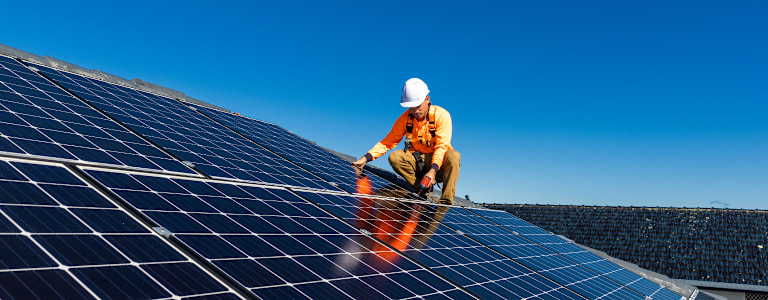 Maintenance des systèmes photovoltaïques : guide complet